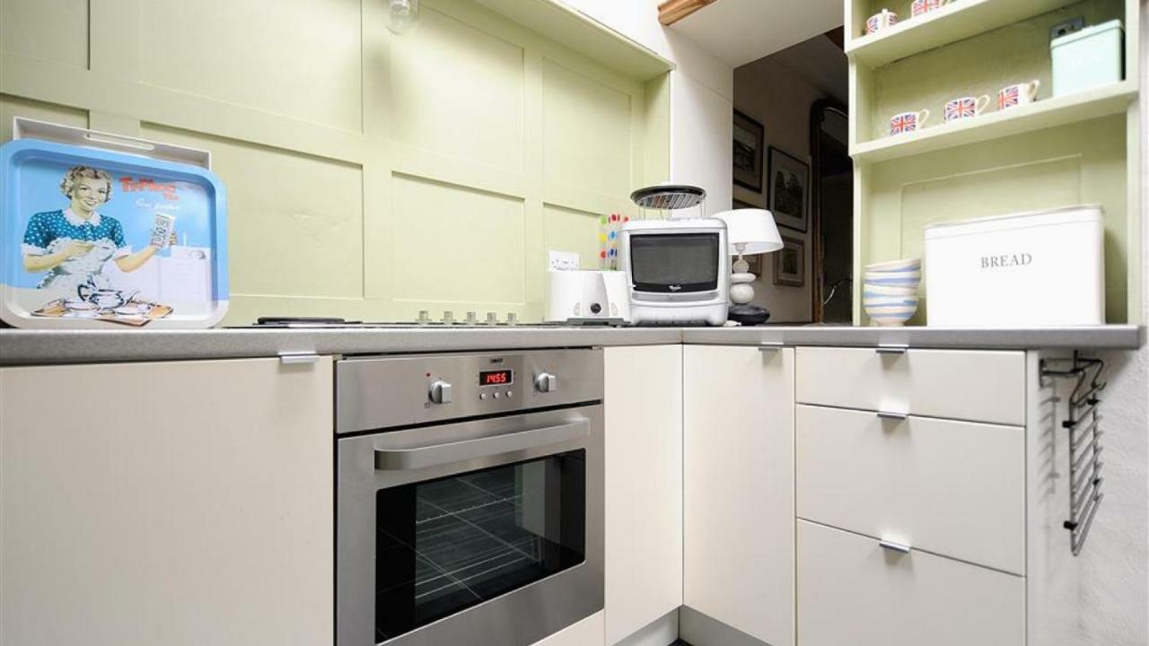 10 Cobb Terrace Villa Лайм Риджис Екстериор снимка