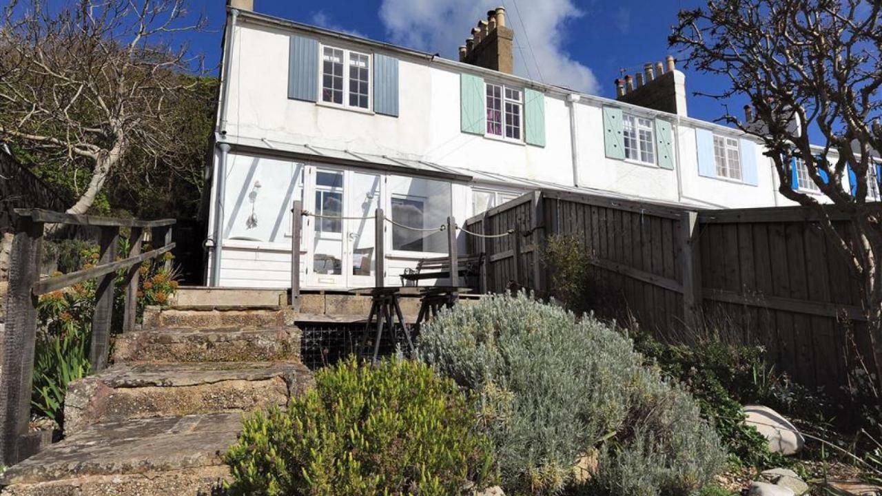 10 Cobb Terrace Villa Лайм Риджис Екстериор снимка